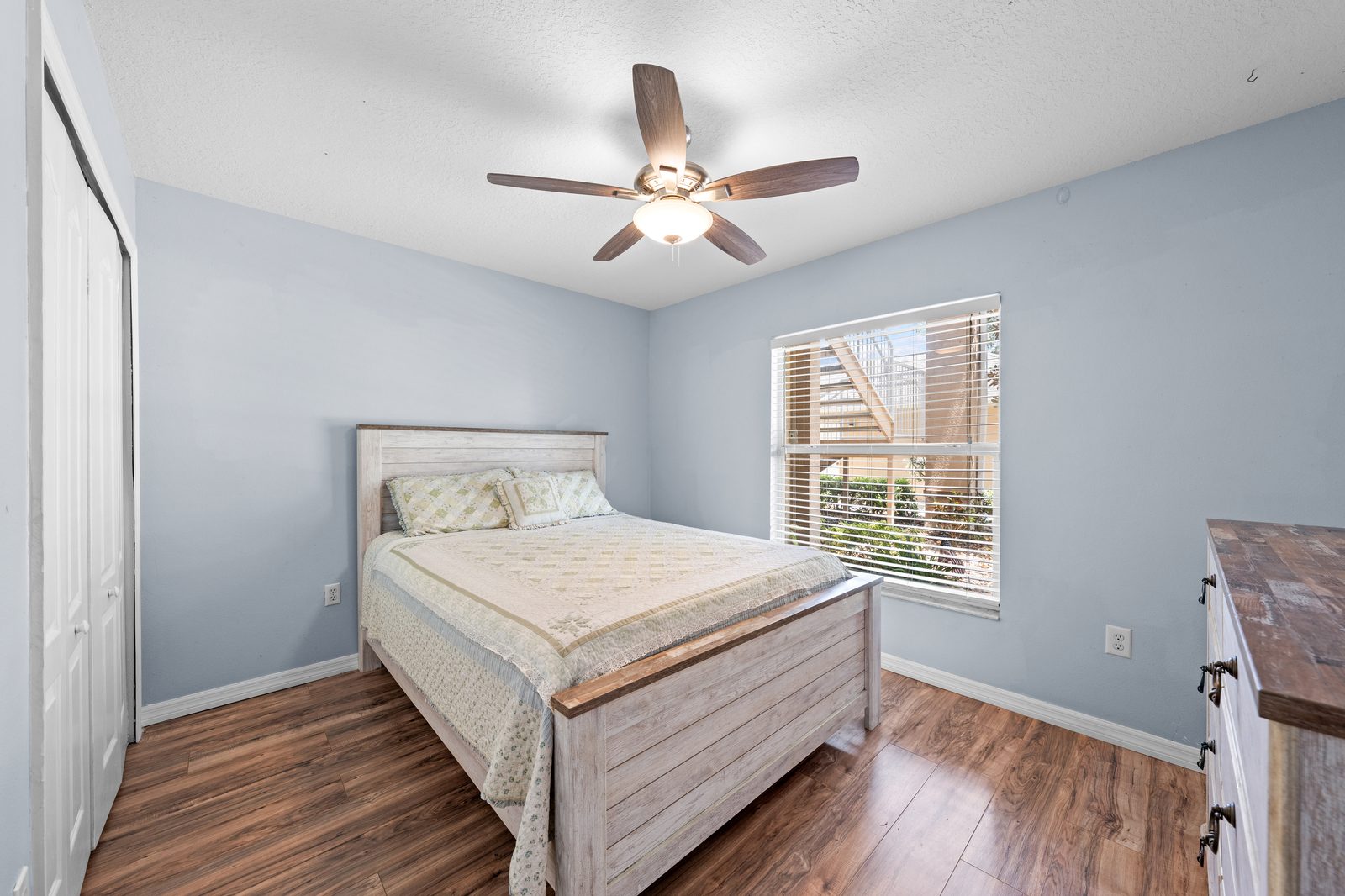 Second bedroom