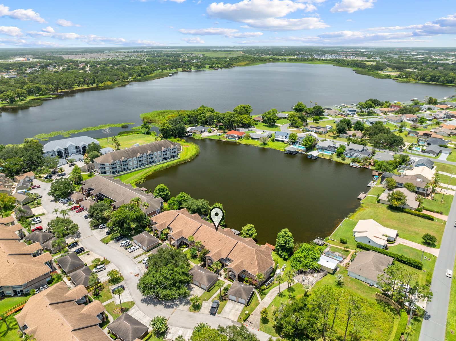 Aerial view of the home on Fish Lake